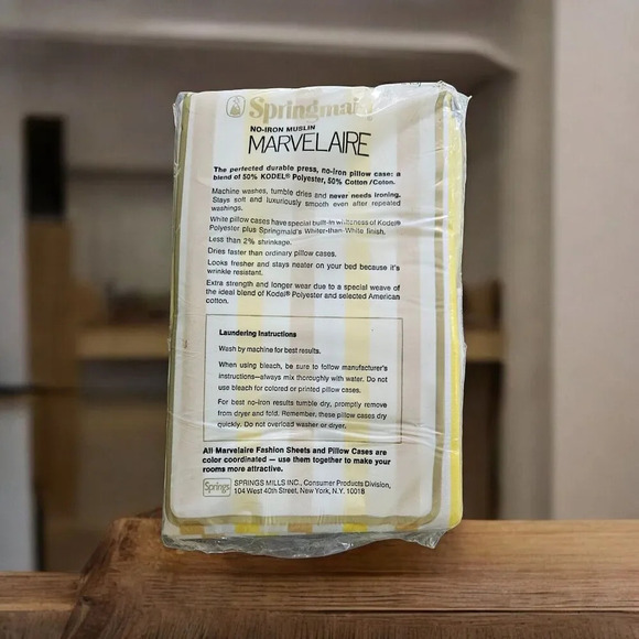 Vtg Springmaid Yellow Stripe Pillowcases Marvelaire Non Iron NOS - Picture 2 of 2